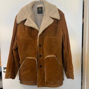 Vintage (1979) Suede Shearling lined Coat. Mens size 42, Large.